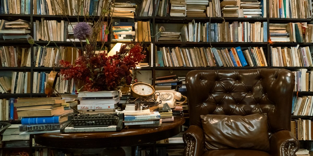 Creating a Cozy Home Library Nook in Any Space