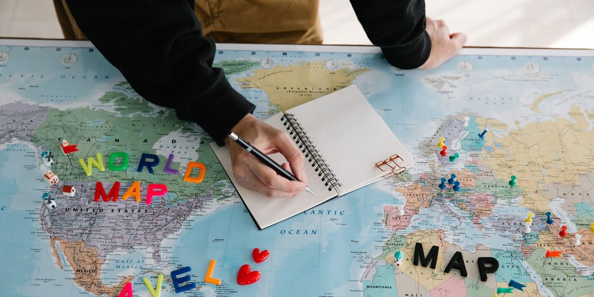 How to Keep Travel Plans Flexible Without Inviting Chaos